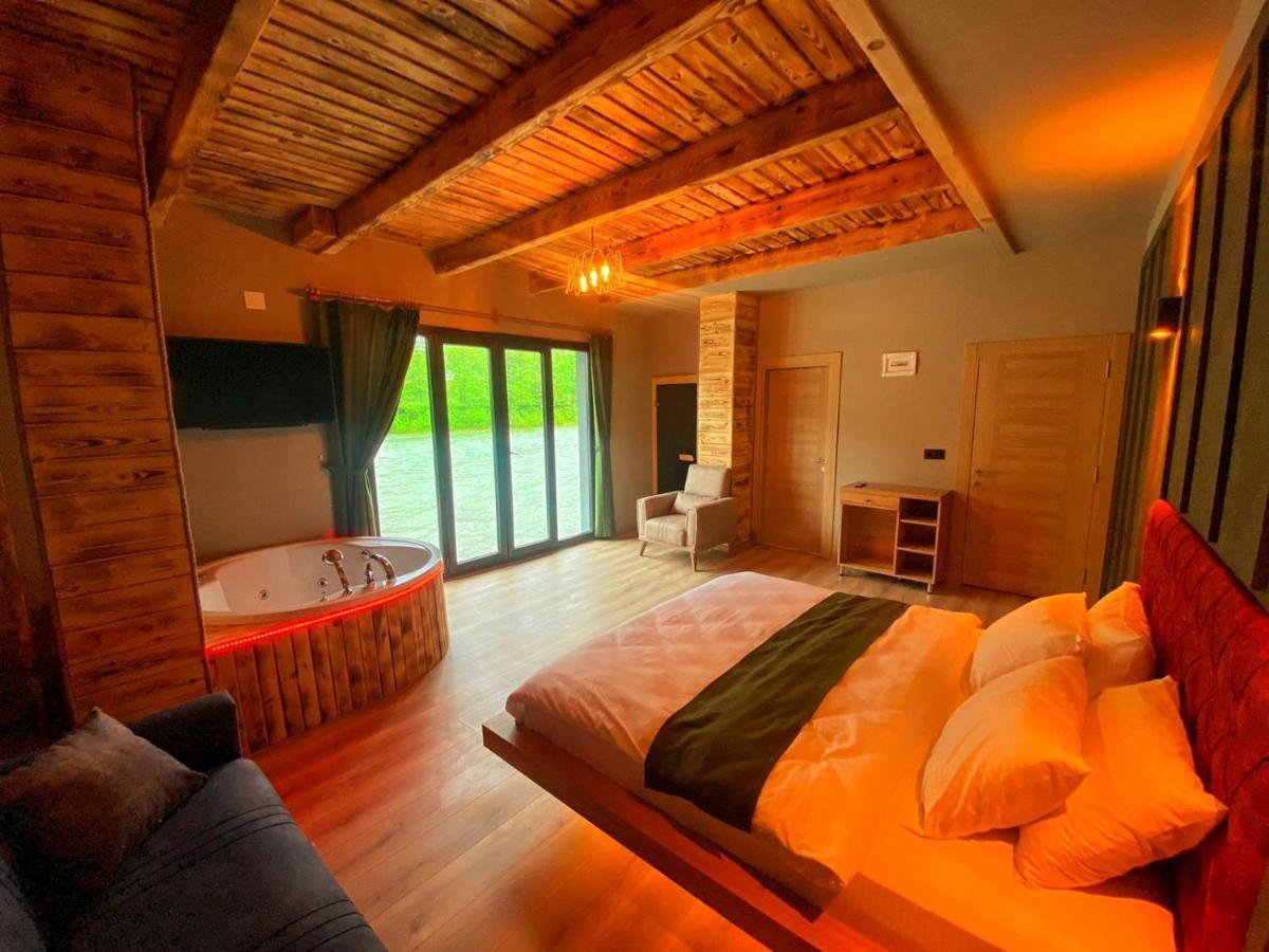 Heaven Vip Wooden Palace Bed & Breakfast Ardesen ภายนอก รูปภาพ