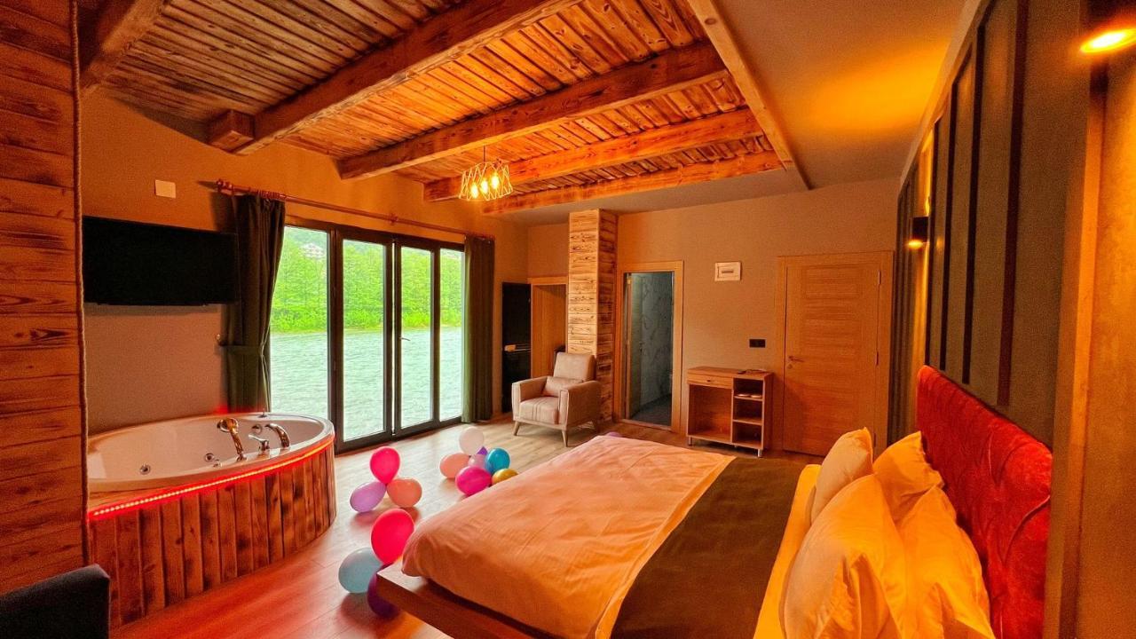 Heaven Vip Wooden Palace Bed & Breakfast Ardesen ภายนอก รูปภาพ