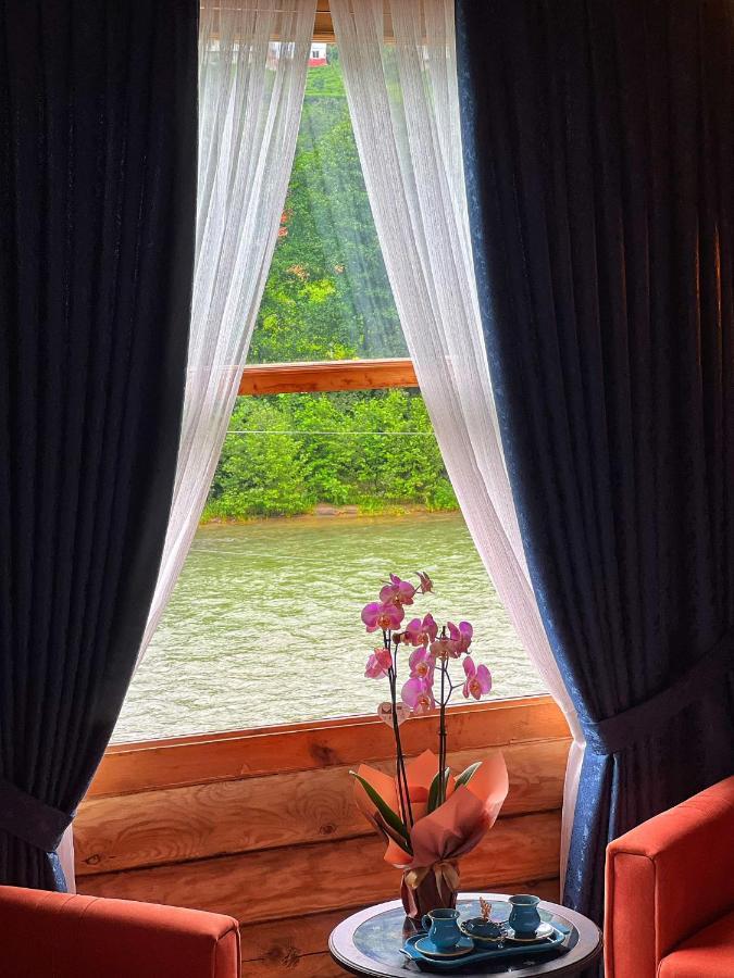 Heaven Vip Wooden Palace Bed & Breakfast Ardesen ภายนอก รูปภาพ